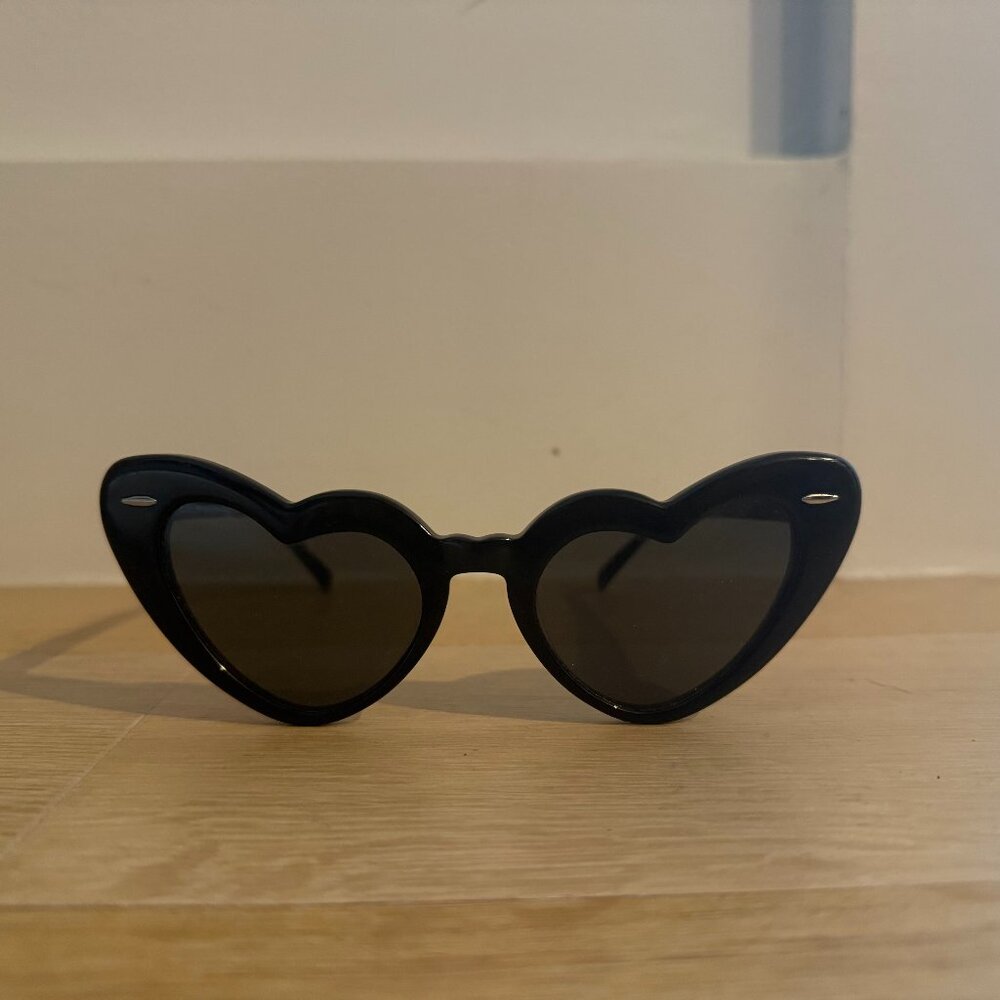 Takesh Heart Cat Eye Sunglasses - Excellent